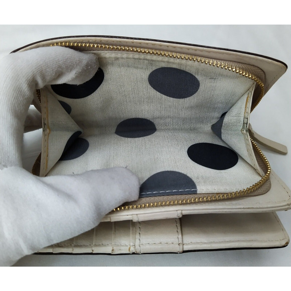 Kate Spade New York Gray Leather Credit Card ID Window Bifold Wallet - Picture 13 of 15